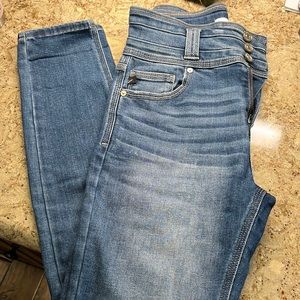 Women’s KanCan jeans.size 5/26